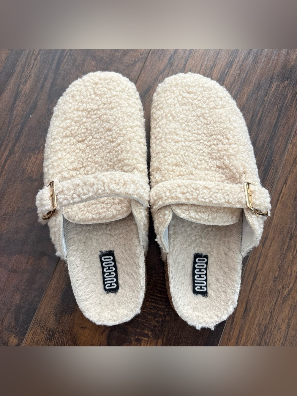 CUCCOO Cream Sherpa Mule Clogs with Adjustable Buckle